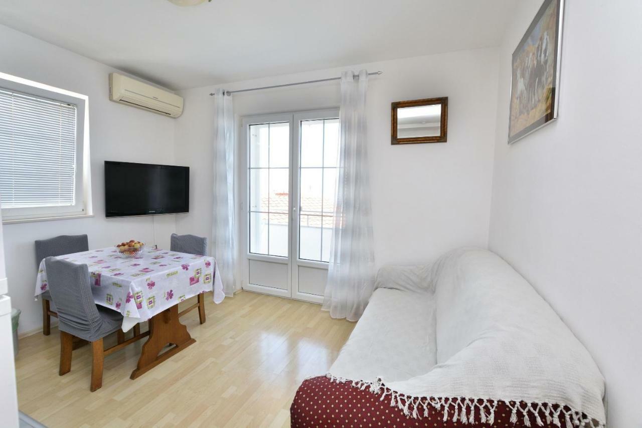 Apartments Brico Primosten Ngoại thất bức ảnh