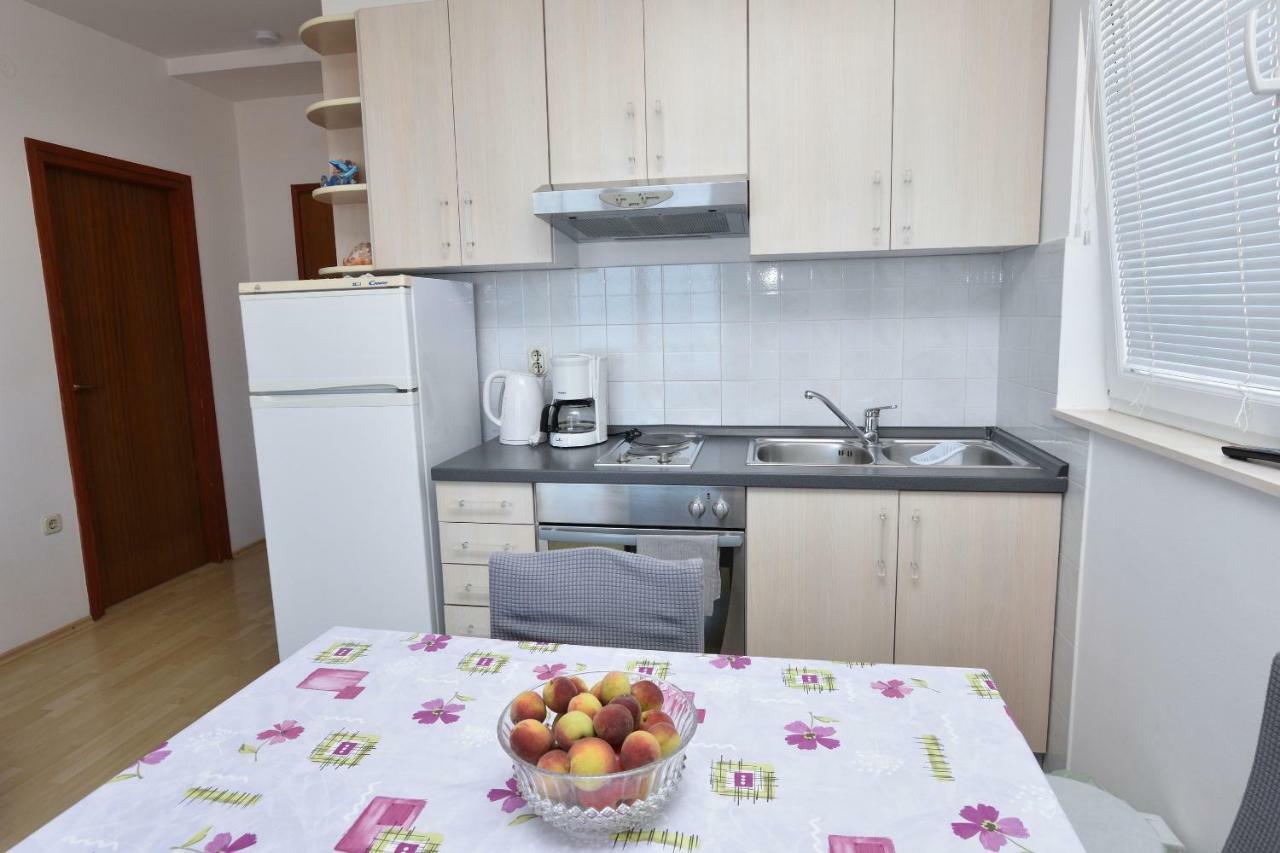 Apartments Brico Primosten Ngoại thất bức ảnh