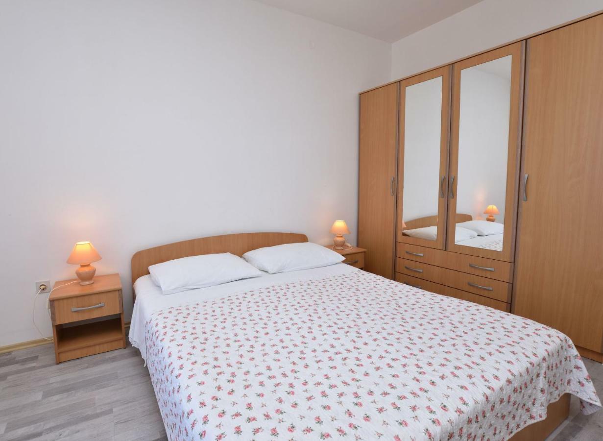 Apartments Brico Primosten Ngoại thất bức ảnh