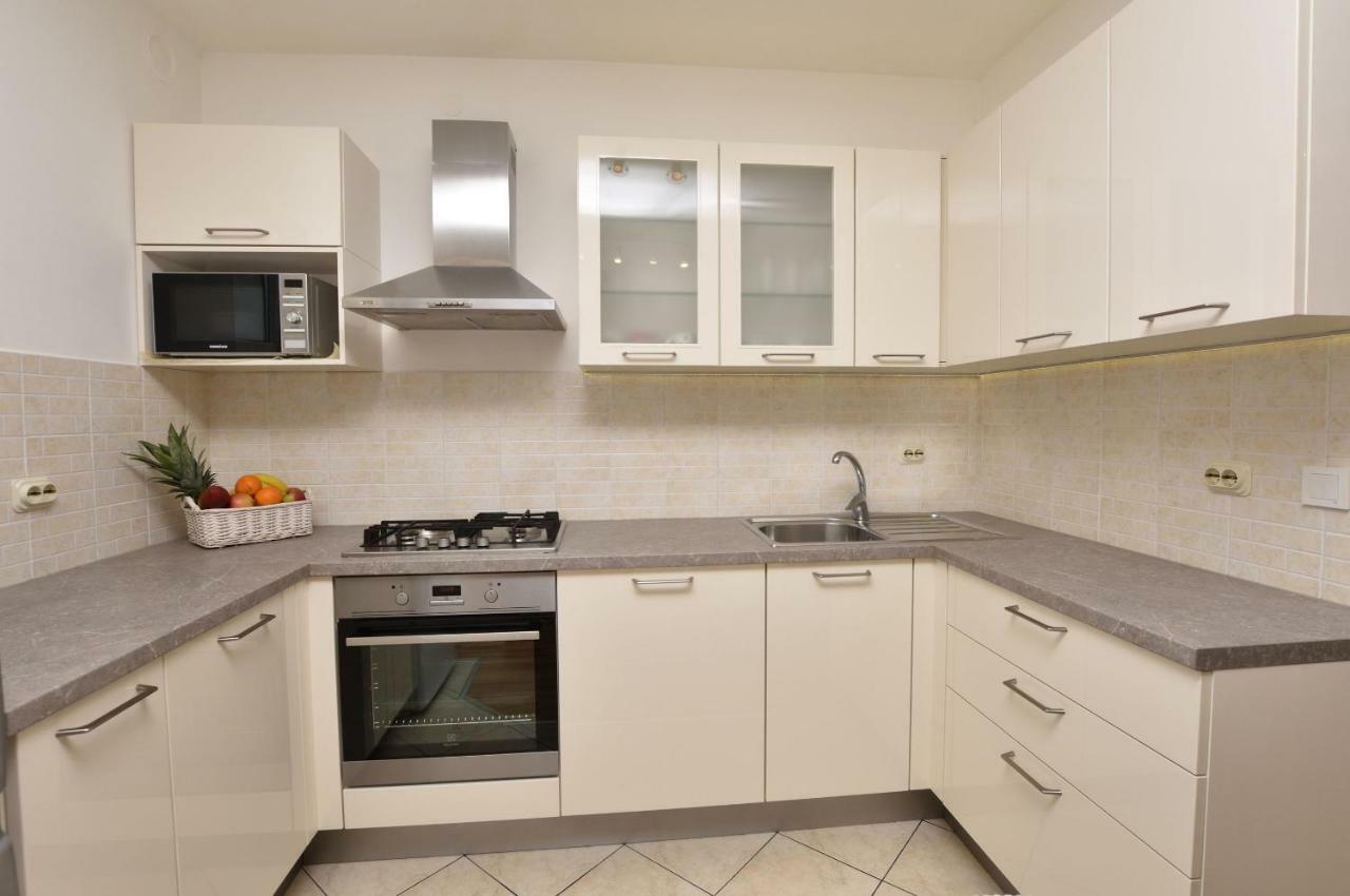 Apartments Brico Primosten Ngoại thất bức ảnh