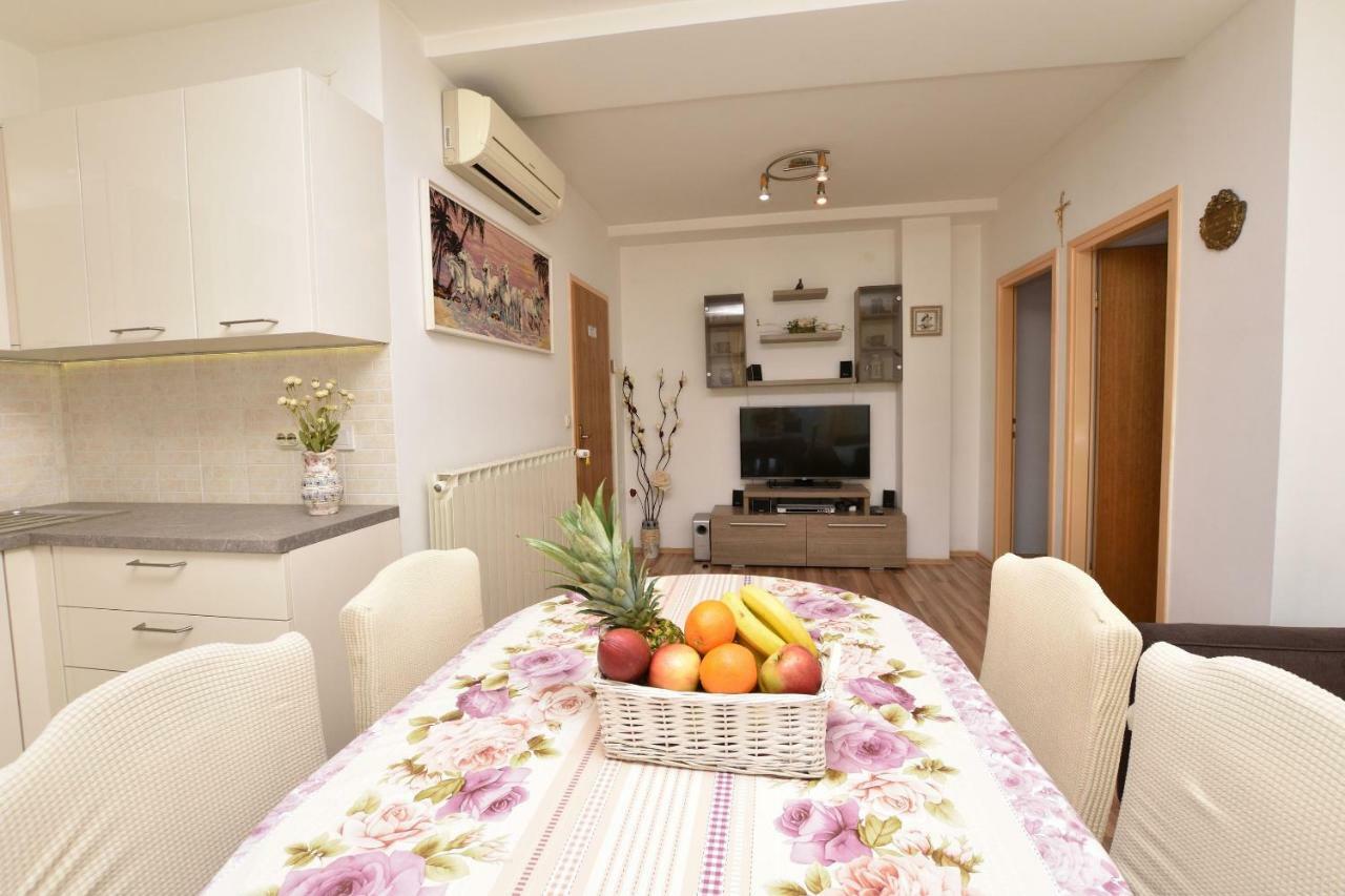 Apartments Brico Primosten Ngoại thất bức ảnh