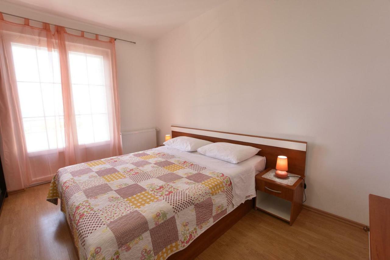 Apartments Brico Primosten Ngoại thất bức ảnh