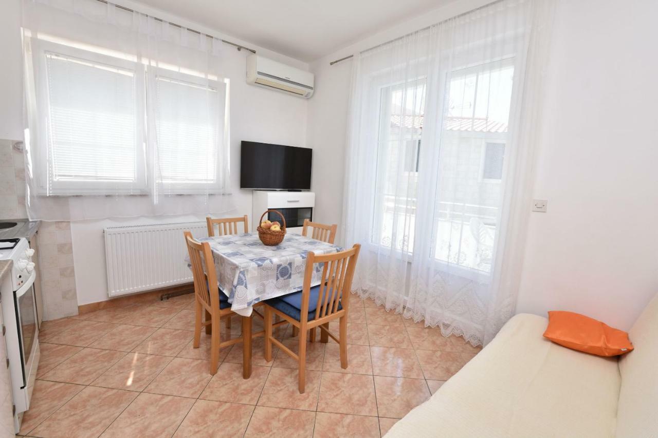 Apartments Brico Primosten Ngoại thất bức ảnh
